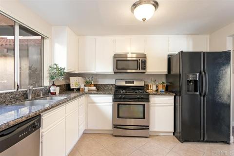 1517 Goldrush Way, Oceanside, CA 92057 photo 8