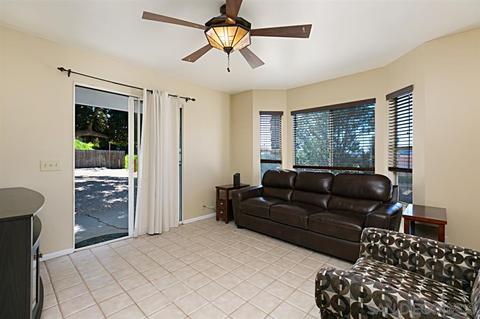1409 Dolore Pl, Escondido, CA 92027 photo 5