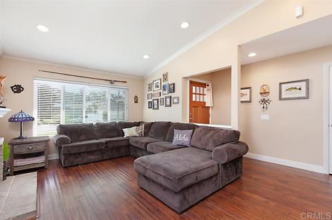 10718 Princess Arlene Dr, Santee, CA 92071 photo 2