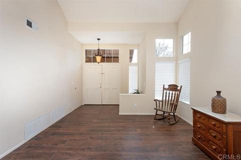 4886 Motif St, Oceanside, CA 92057 photo 5
