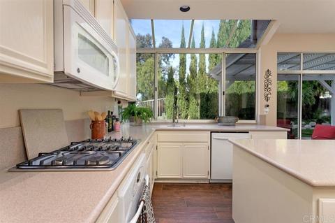 4886 Motif St, Oceanside, CA 92057 photo 12
