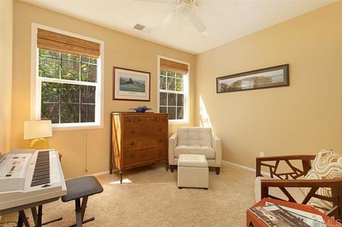 1089 Breakaway Dr, Oceanside, CA 92057 photo 10