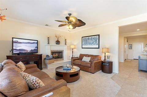 1089 Breakaway Dr, Oceanside, CA 92057 photo 5