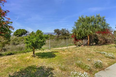 745 W Fig St, Fallbrook, CA 92028 photo 22