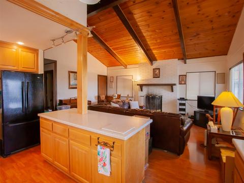 452 Darfo Dr, Crestline, CA 92325 photo 3