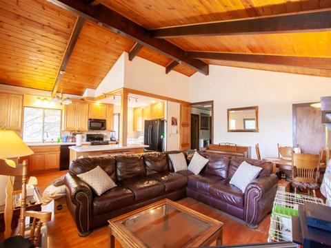 452 Darfo Dr, Crestline, CA 92325 photo 2