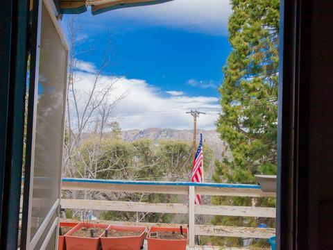 452 Darfo Dr, Crestline, CA 92325 photo 9
