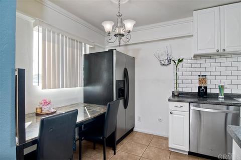 240 Avenida Descanso, Oceanside, CA 92057 photo 8