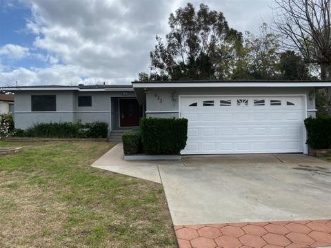 933 Tiger Tail Rd, Vista, CA 92084 photo 1