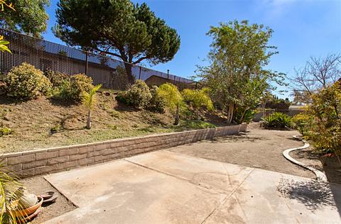 1833 Debra Ln, Vista, CA 92084 photo 20