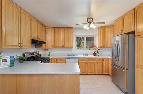 1833 Debra Ln, Vista, CA 92084 photo 7