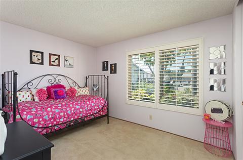 1833 Debra Ln, Vista, CA 92084 photo 10