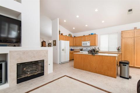 4876 Thebes Way, Oceanside, CA 92056 photo 9