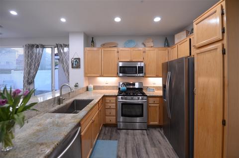 1871 Saint Thomas Rd, Vista, CA 92081 photo 3