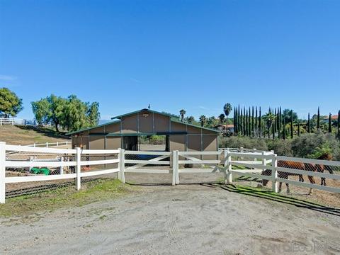28637 Mountain Meadow Rd, Escondido, CA 92026 photo 5