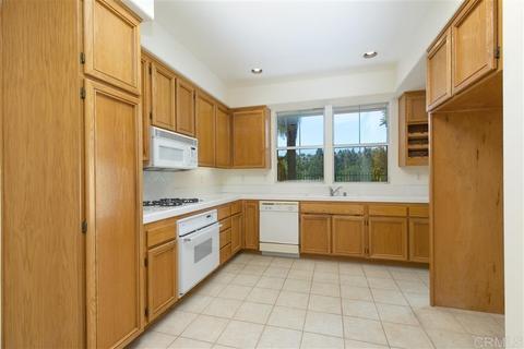6827 Adolphia Dr, Carlsbad, CA 92011 photo 8