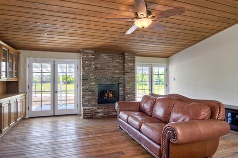 2034 Sunrise, Vista, CA 92084 photo 9