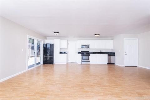 4941 Roja Dr, Oceanside, CA 92057 photo 2