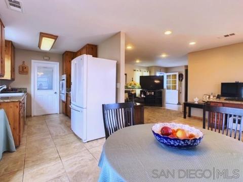1577 E Lexington Ave, El Cajon, CA 92019 photo 6