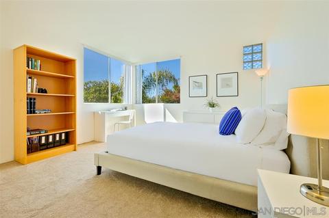 643 Rosemont St, La Jolla, CA 92037 photo 15