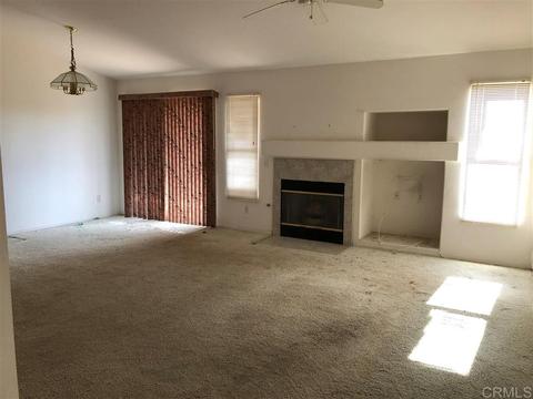 165 Brisas St, Oceanside, CA 92058 photo 2