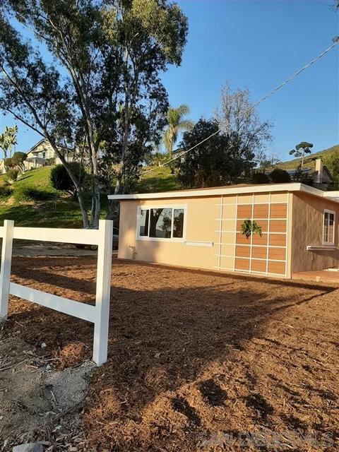 8307 Mesa Rd, Santee, CA 92071 photo 4