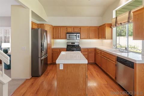 1244 Sunbright Dr, Oceanside, CA 92056 photo 6