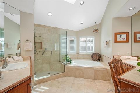 1636 Caminito Solidago, La Jolla, CA 92037 photo 13