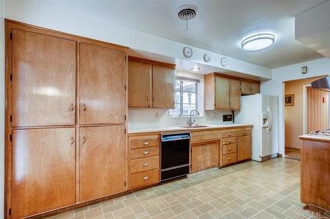2350 Fire Mountain Dr, Oceanside, CA 92054 photo 9