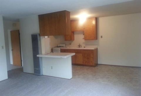 208 B, Coronado, CA 92118 photo 13