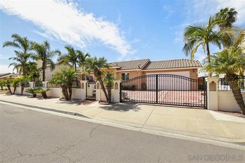 886 Saint George Pl, Spring Valley, CA 91977 photo 2