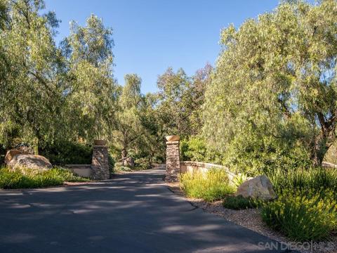 13587 Del Poniente Rd, Poway, CA 92064 photo 2
