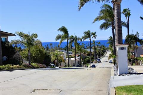 1102 West St, Oceanside, CA 92054 photo 2