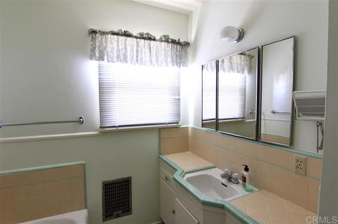 1102 West St, Oceanside, CA 92054 photo 10