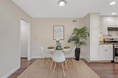 2042 Greenbrier Dr, Oceanside, CA 92054 photo 10