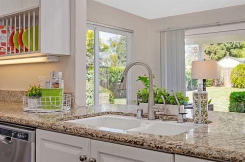 2042 Greenbrier Dr, Oceanside, CA 92054 photo 9