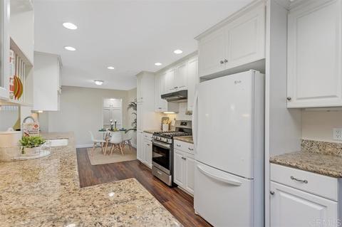 2042 Greenbrier Dr, Oceanside, CA 92054 photo 7