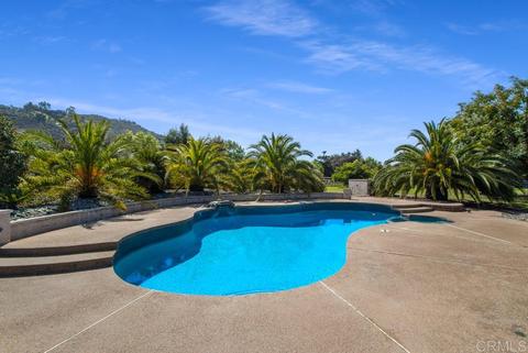 607 E Olive St, San Marcos, CA 92069 photo 4