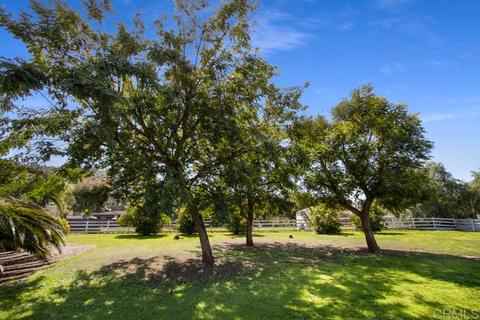 607 E Olive St, San Marcos, CA 92069 photo 5