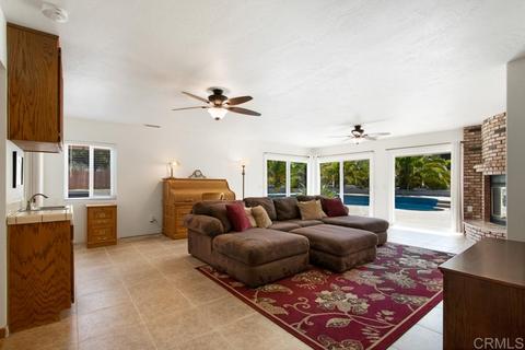 607 E Olive St, San Marcos, CA 92069 photo 10