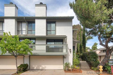 8240 Caminito Modena, La Jolla, CA 92037 photo 2