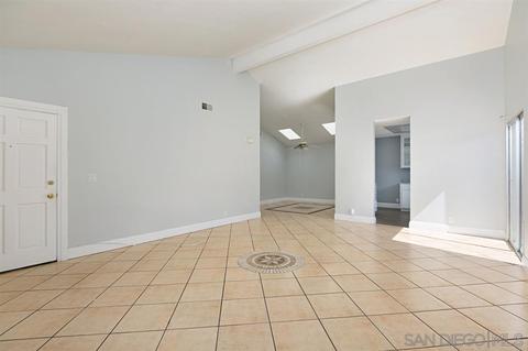 2771 Diaz Gln, Escondido, CA 92027 photo 5