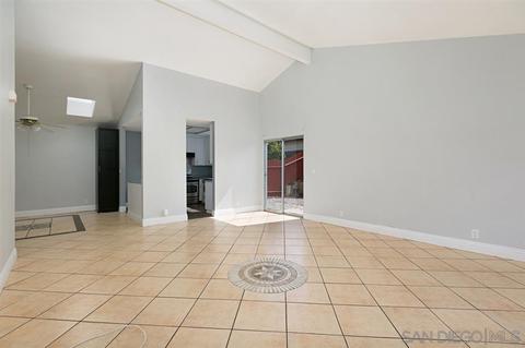2771 Diaz Gln, Escondido, CA 92027 photo 3