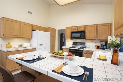 5159 Silver Bluff Dr, Oceanside, CA 92057 photo 9