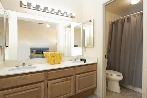 5159 Silver Bluff Dr, Oceanside, CA 92057 photo 11