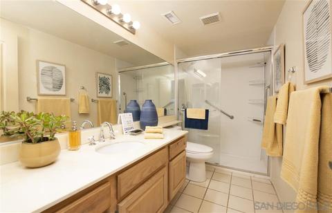 5159 Silver Bluff Dr, Oceanside, CA 92057 photo 13