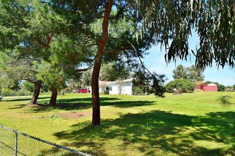 2203 San Diego Ave, Ramona, CA 92065 photo 2