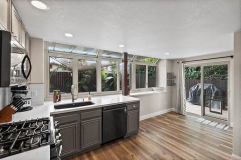 1745 Avenida Sevilla, Oceanside, CA 92056 photo 3
