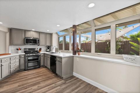 1745 Avenida Sevilla, Oceanside, CA 92056 photo 2