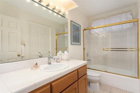 28512 Gladstone, Escondido, CA 92026 photo 16